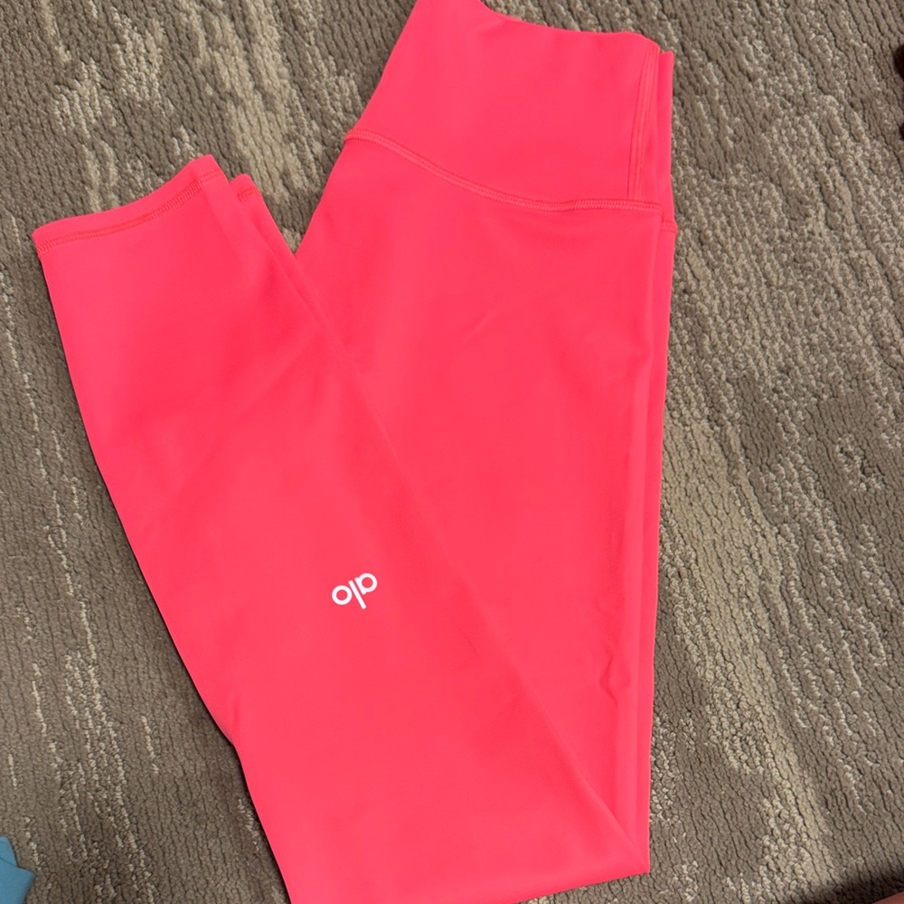 ALO Yoga Kids Vibrant Pink Leggings